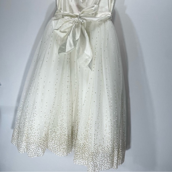 David’s Bridal Girls White & Gold Tulle Dress Size 8 Special Occasion - Picture 9 of 10